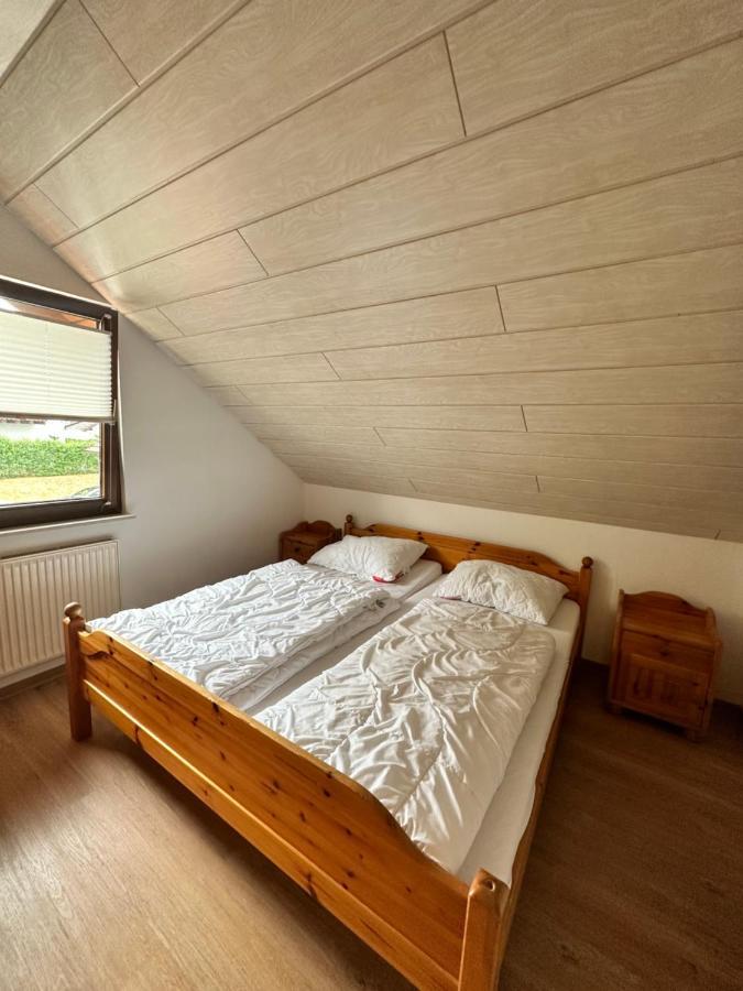 Ferienhaus Seepark Kirchheim เคียร์ชไฮม์ ภายนอก รูปภาพ