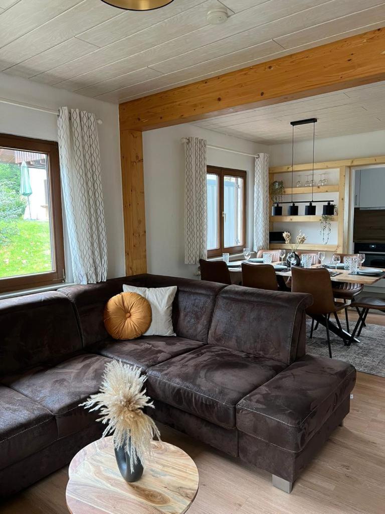 Ferienhaus Seepark Kirchheim เคียร์ชไฮม์ ภายนอก รูปภาพ