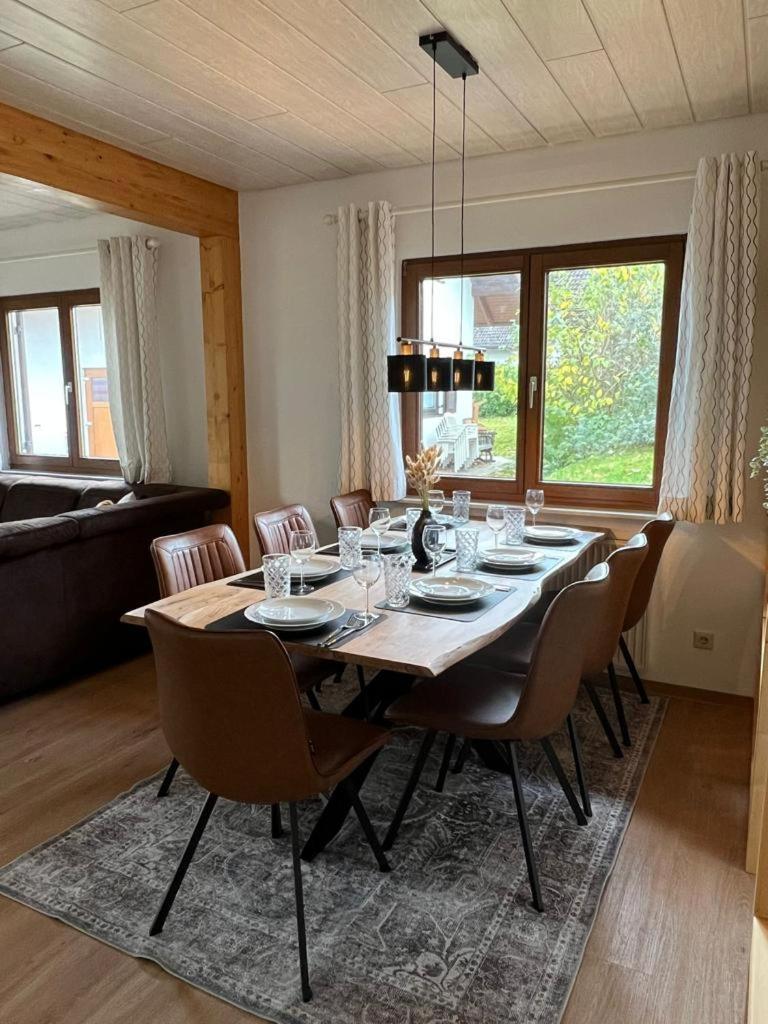 Ferienhaus Seepark Kirchheim เคียร์ชไฮม์ ภายนอก รูปภาพ